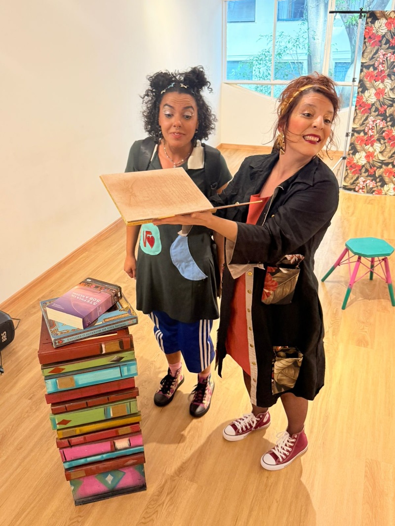 A Cia. Teatro Sustentável leva o espetáculo “A Princesa que queria ser Bruxa” às escolas públicas de São Paulo no mês das mulheres